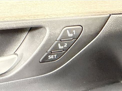 Used 2025 Toyota Grand Highlander FWD image 30