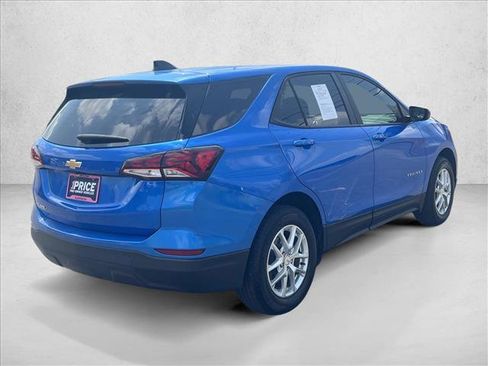 Used 2024 Chevrolet Equinox LS w/ LS Convenience Package image 5