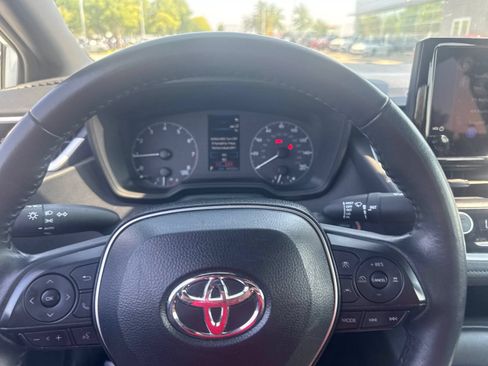 Used 2025 Toyota Corolla SE FWD image 15
