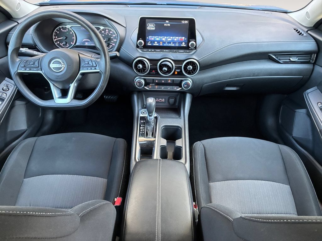 Used 2024 Nissan Sentra SV FWD image 10