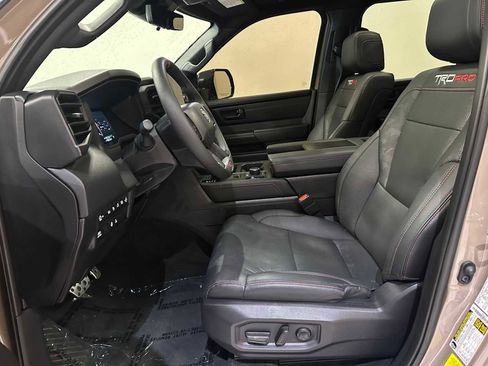 Used 2025 Toyota Tundra TRD Pro AWD/4WD image 21
