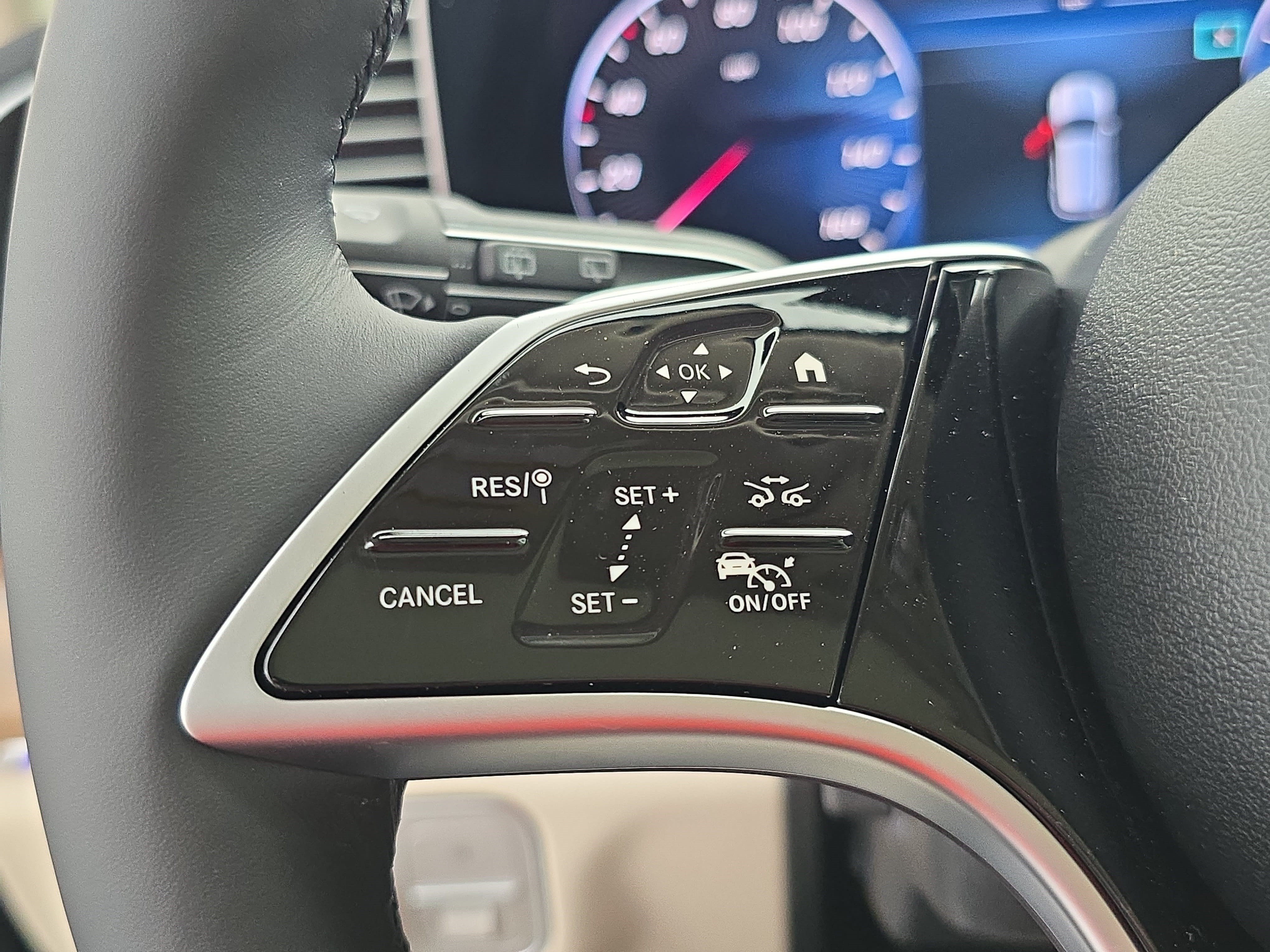 New 2026 Mercedes-Benz GLE 450 4MATIC image 17