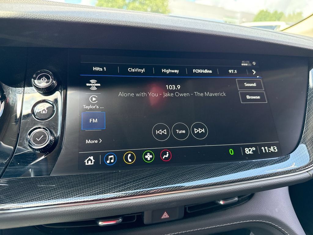Used 2022 Buick Envision Preferred FWD image 16