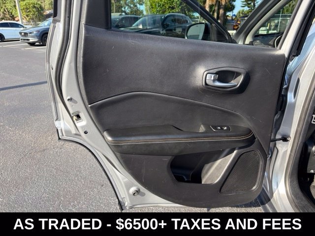 Used 2018 Jeep Compass Latitude w/ Popular Equipment Group AWD/4WD image 13