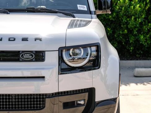 New 2026 Land Rover Defender 110 X-Dynamic SE AWD/4WD image 58