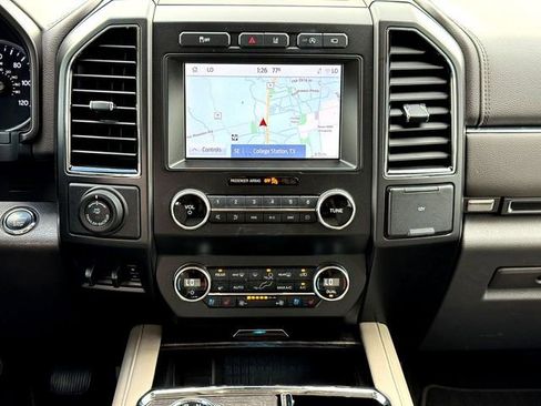 Used 2020 Ford Expedition Limited w/ Texas Edition Package image 27