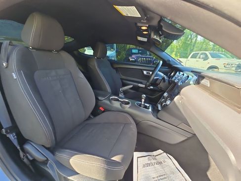 Used 2022 Ford Mustang GT w/ Equipment Group 301A RWD image 17