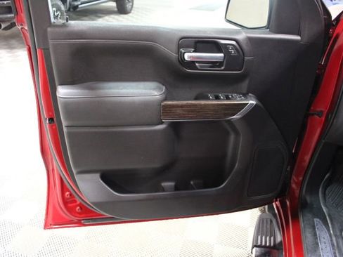 Used 2022 GMC Sierra 1500 SLE image 15