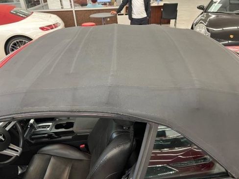 Used 2005 Ford Mustang Premium RWD image 22