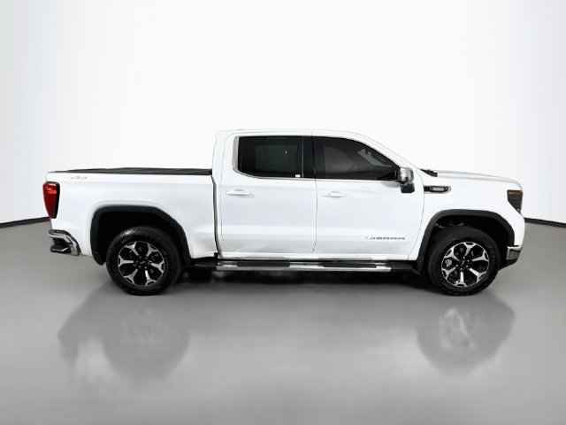 Used 2024 GMC Sierra 1500 SLE w/ Preferred Package AWD/4WD image 9