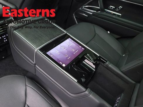 Used 2023 Land Rover Range Rover Autobiography AWD/4WD image 24