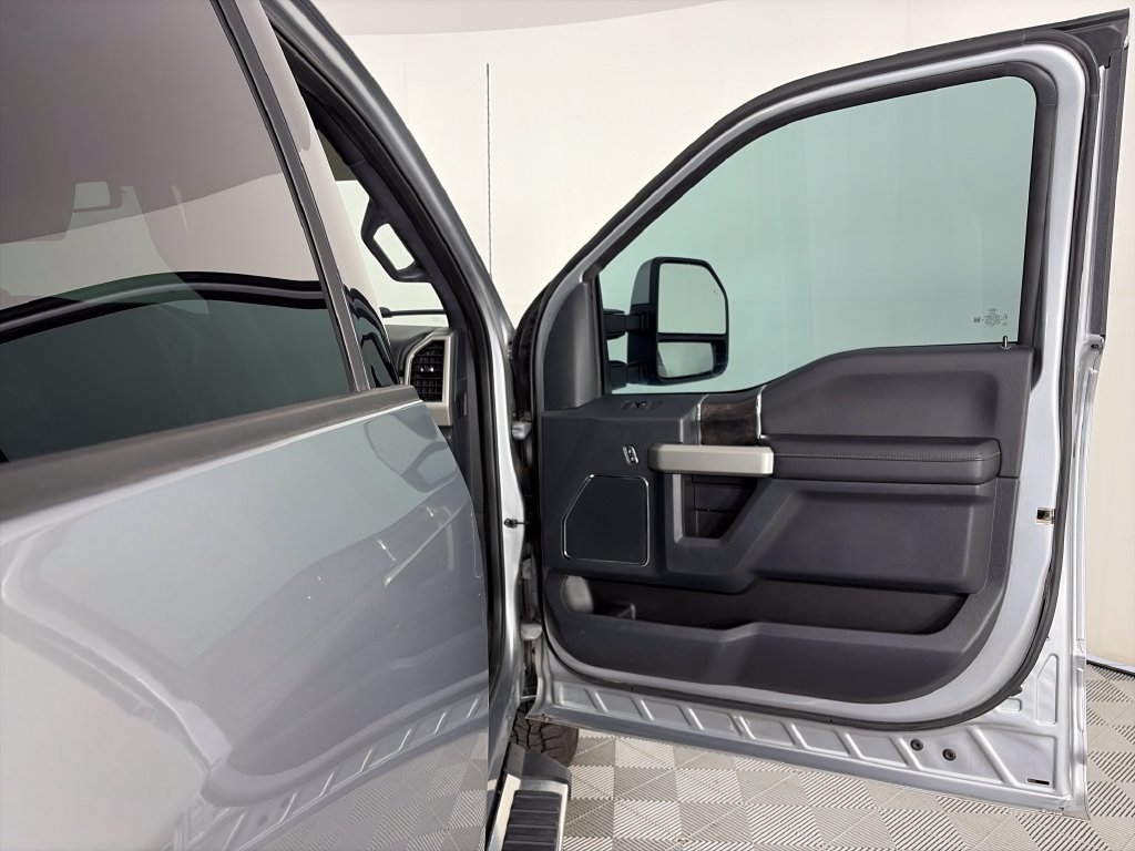 Used 2022 Ford F250 Lariat w/ Lariat Value Package AWD/4WD image 30