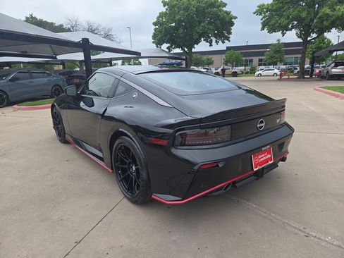 New 2026 Nissan Z NISMO w/ Floor Mat Package RWD image 4