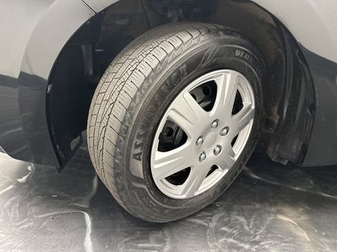 Used 2014 Toyota Corolla L FWD image 27