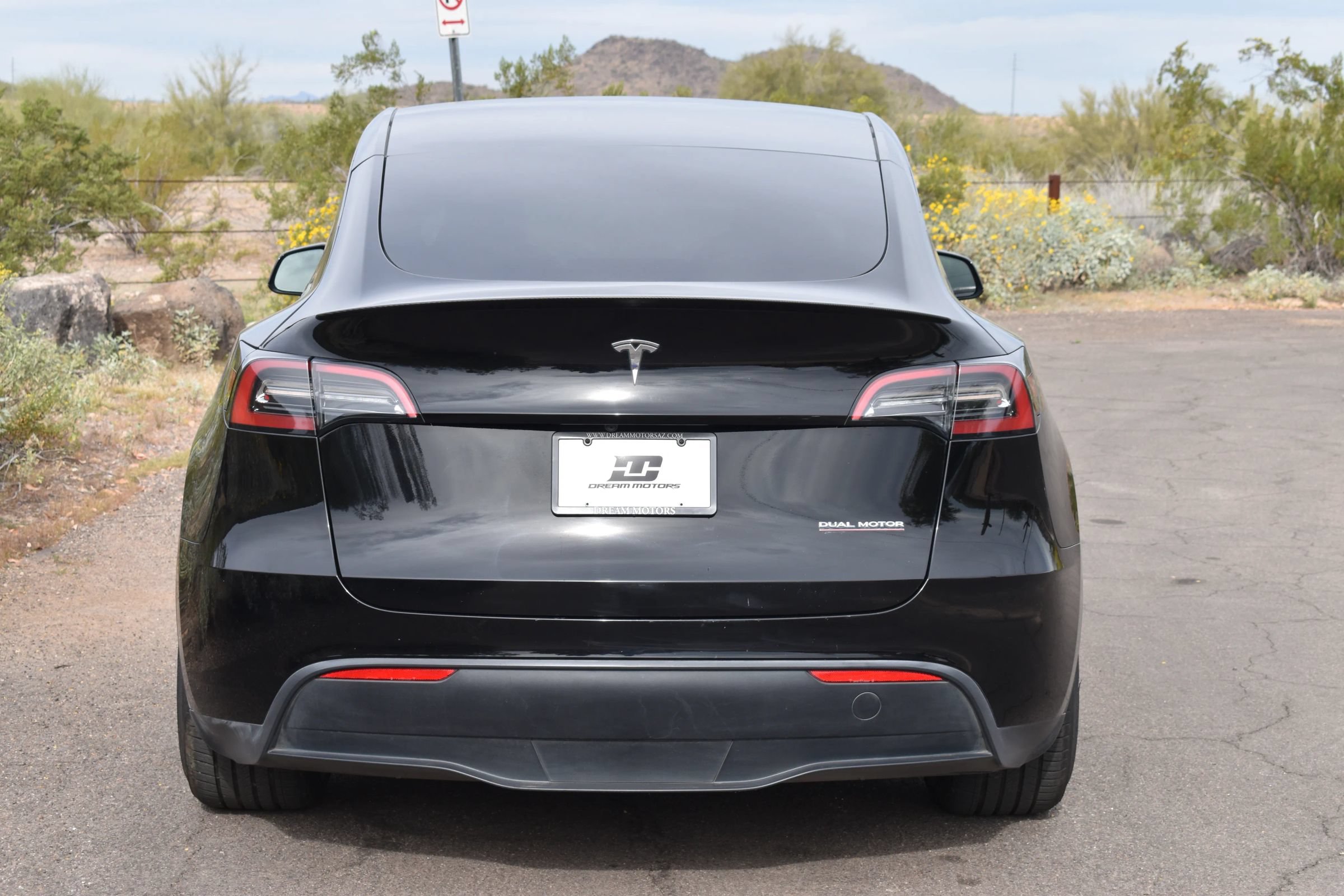 Used 2025 Tesla Model Y Performance AWD/4WD image 4