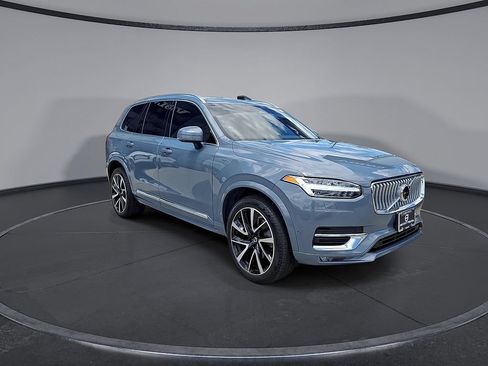 Used 2023 Volvo XC90 B6 Plus AWD/4WD image 5