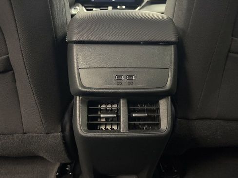 New 2026 Chevrolet Equinox LT w/ Midnight Edition AWD/4WD image 19