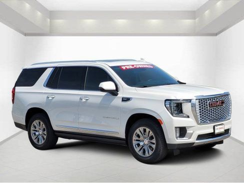 Used 2023 GMC Yukon Denali AWD/4WD image 1