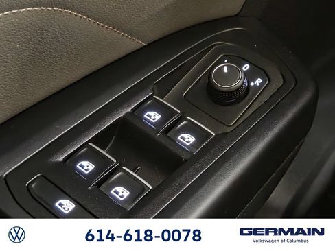 Used 2021 Volkswagen Atlas Cross Sport SE AWD/4WD image 28