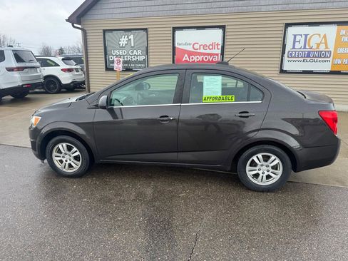 Used 2015 Chevrolet Sonic LT image 8