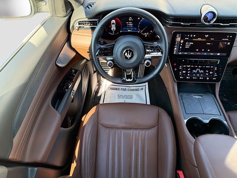 Certified 2023 Maserati Grecale GT AWD/4WD image 16