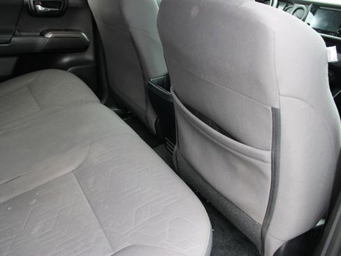 Used 2019 Toyota Tacoma TRD Sport image 56