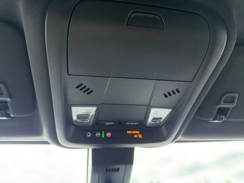 Used 2024 Chevrolet Equinox RS w/ RS Leather Package FWD image 19