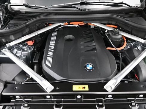 New 2026 BMW X5 xDrive50e w/ M Sport Package AWD/4WD image 20