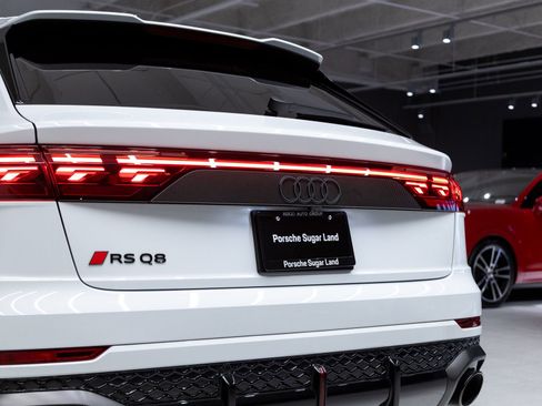 Used 2025 Audi RS Q8 performance w/ Matte Carbon Package AWD/4WD image 31