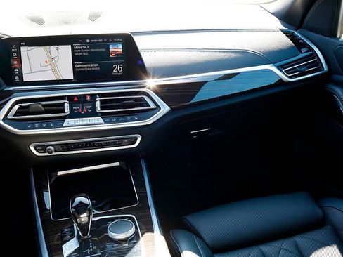 Used 2023 BMW X5 xDrive40i w/ Premium Package image 36