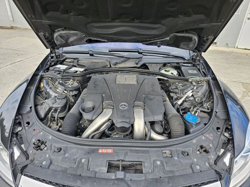 Used 2013 Mercedes-Benz CL 550 4MATIC image 31