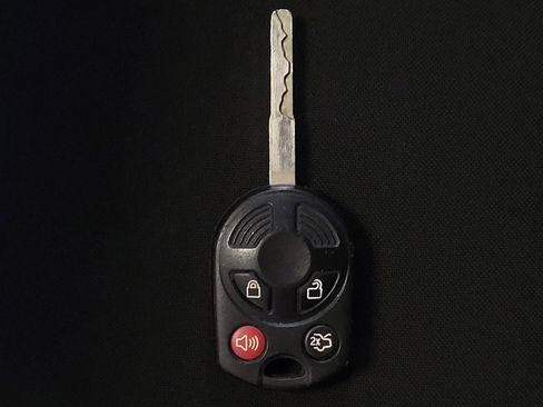 Used 2016 Ford Focus SE FWD image 32