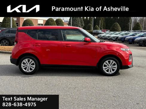 Used 2020 Kia Soul LX image 7