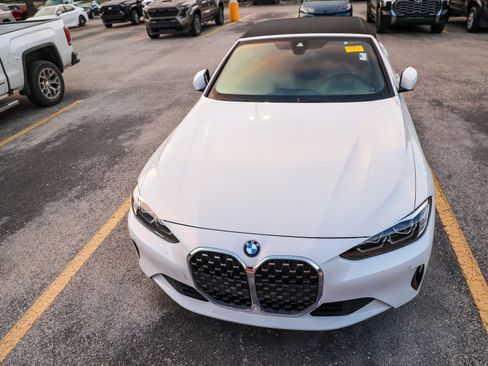 Used 2021 BMW 430i Convertible w/ Premium Package image 4