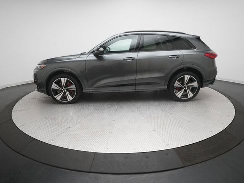 New 2025 Audi SQ5 Premium Plus image 25