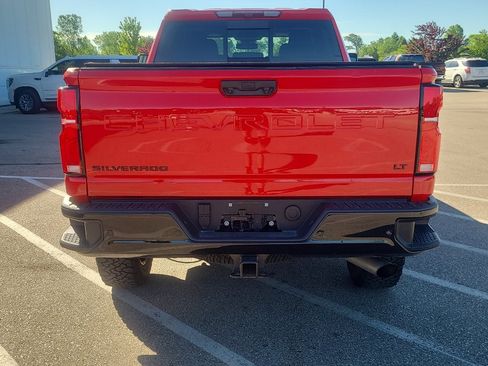 Used 2026 Chevrolet Silverado 3500 LT w/ Trail Boss Package AWD/4WD image 4