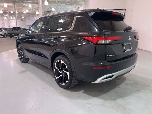 New 2025 Mitsubishi Outlander SEL image 5