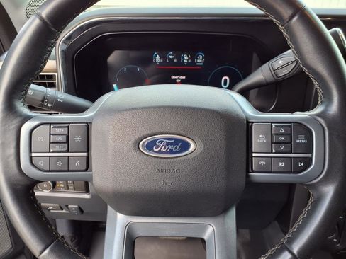 Used 2024 Ford F550 4x4 Crew Cab Super Duty image 17