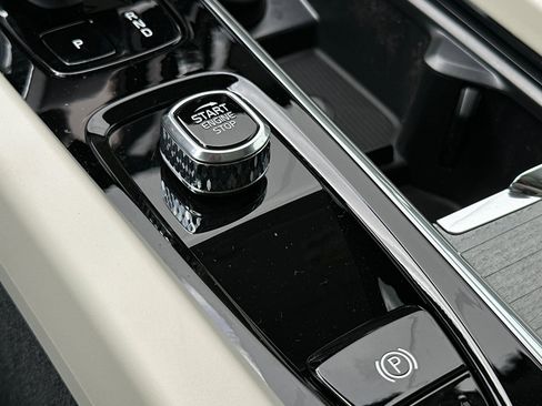 New 2026 Volvo V60 B5 Cross Country Plus w/ Climate Package image 26