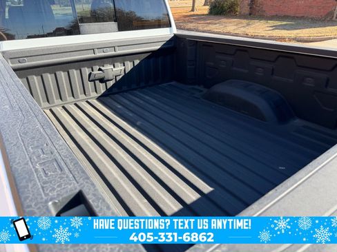 Used 2024 Chevrolet Silverado 2500 LTZ w/ LTZ Convenience Package image 11