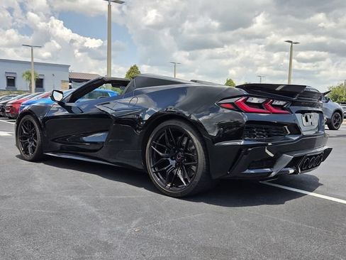Certified 2024 Chevrolet Corvette Z06 w/ Stealth Interior Trim Package RWD image 4