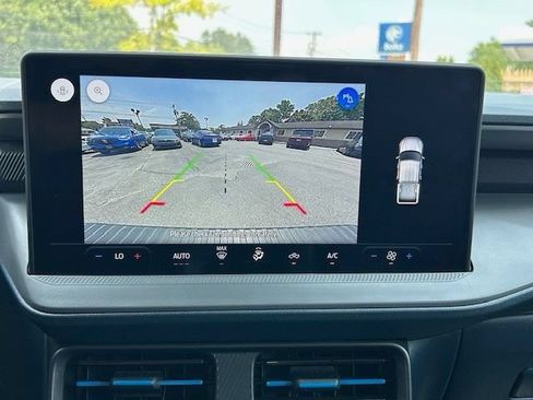 Used 2025 Ford Maverick Lobo AWD/4WD image 29