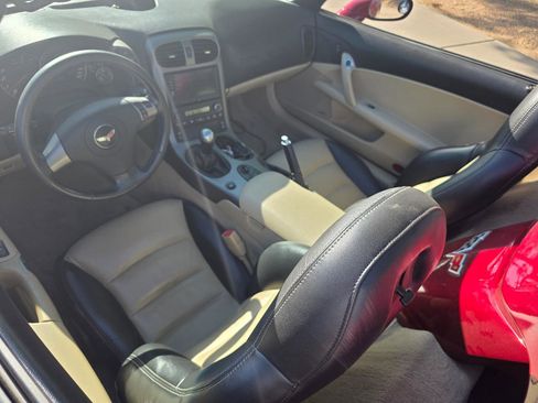 Used 2007 Chevrolet Corvette Convertible w/ Preferred Equipment Group RWD image 10