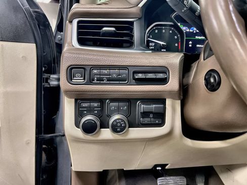 Used 2021 GMC Yukon XL Denali w/ Max Trailering Package AWD/4WD image 14