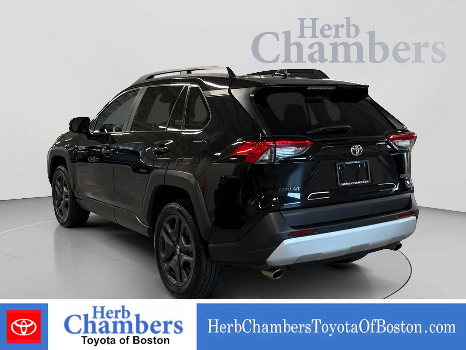 Used 2024 Toyota RAV4 Adventure AWD/4WD image 3