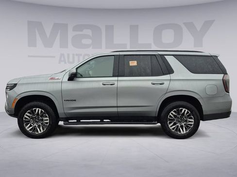 Used 2025 Chevrolet Tahoe Z71 w/ Comfort Package AWD/4WD image 2