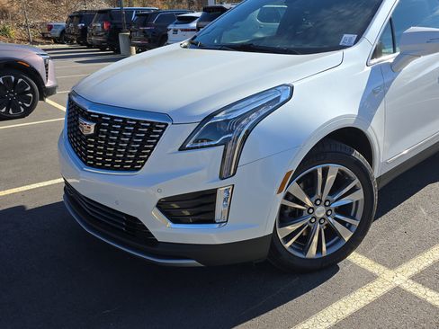 Used 2025 Cadillac XT5 Premium Luxury image 10