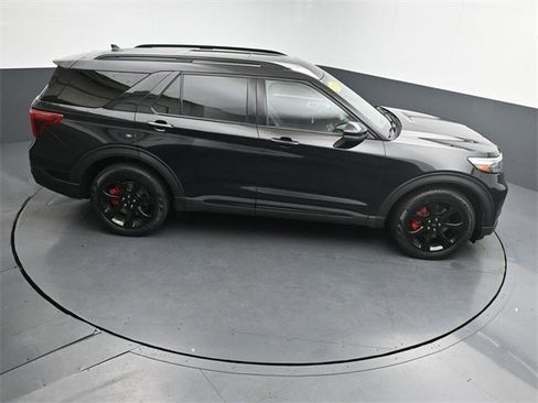 Used 2020 Ford Explorer ST w/ ST Street Pack image 23