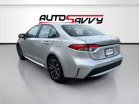 Used 2022 Toyota Corolla LE FWD image 5