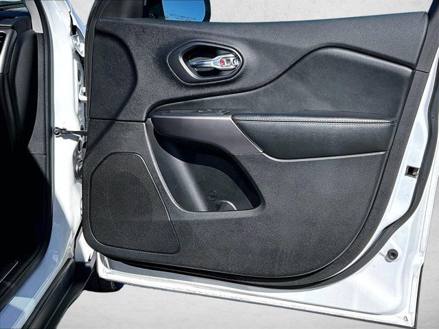 Used 2020 Jeep Cherokee Limited FWD image 19
